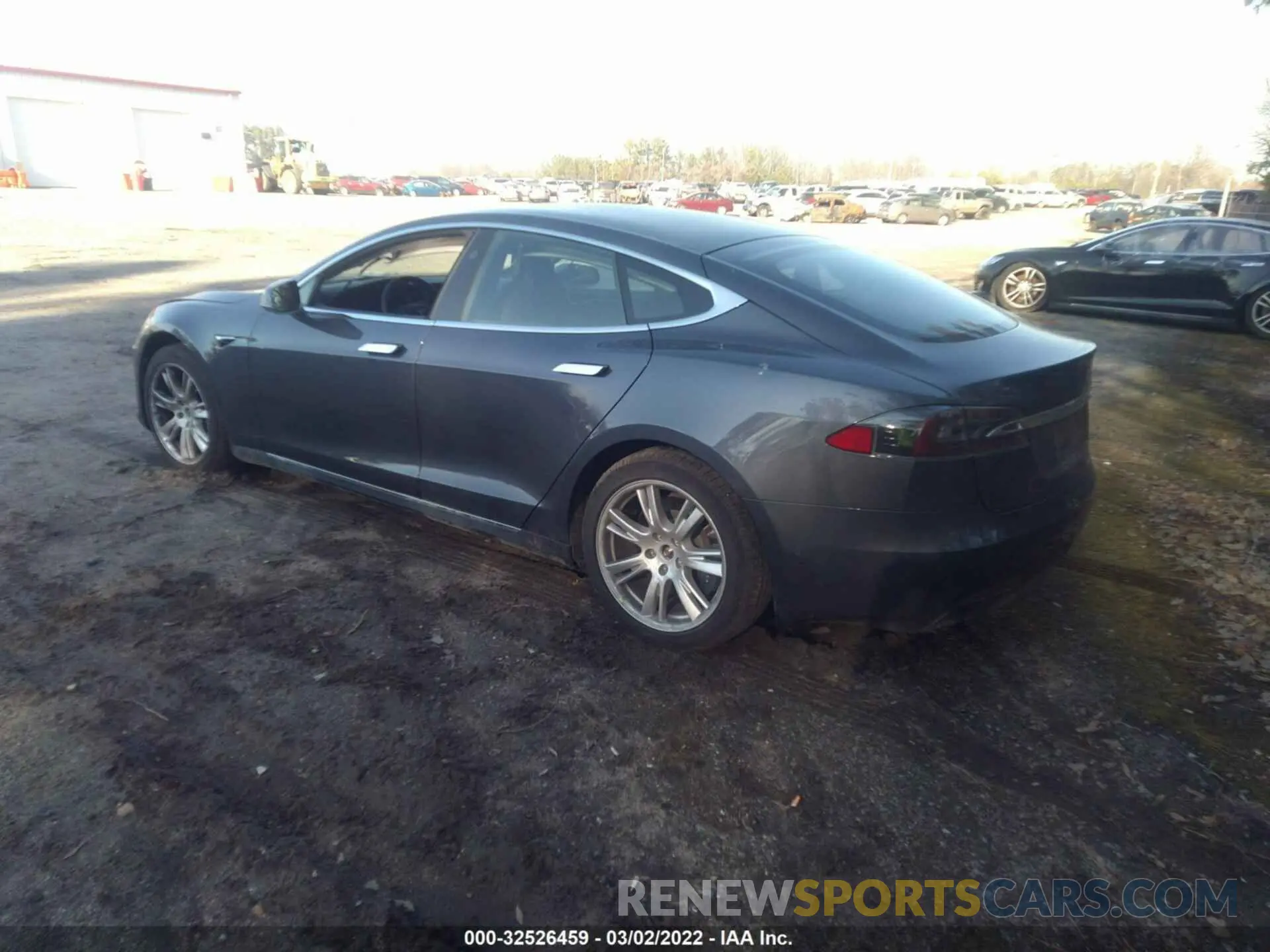 3 fotografías del automóvil dañado 5YJSA1E23MF426200 TESLA MODEL S 2021
