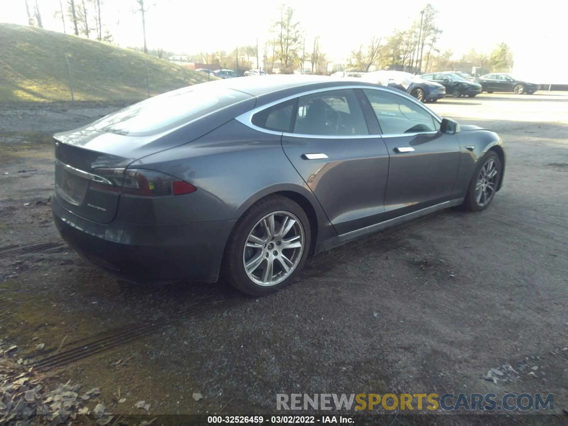 4 fotografías del automóvil dañado 5YJSA1E23MF426200 TESLA MODEL S 2021