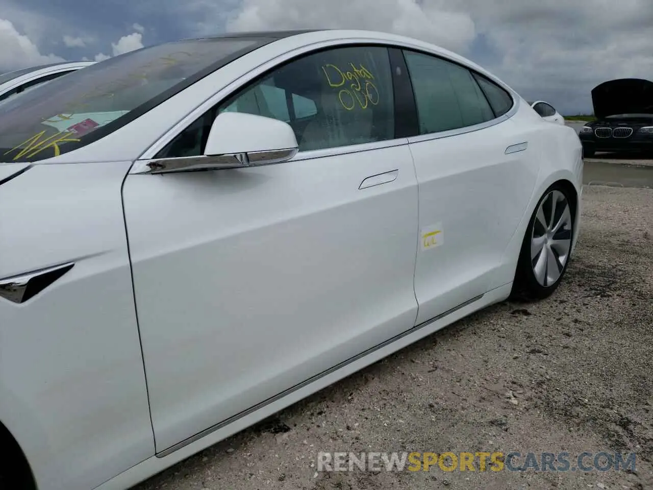 9 fotografías del automóvil dañado 5YJSA1E25MF425940 TESLA MODEL S 2021