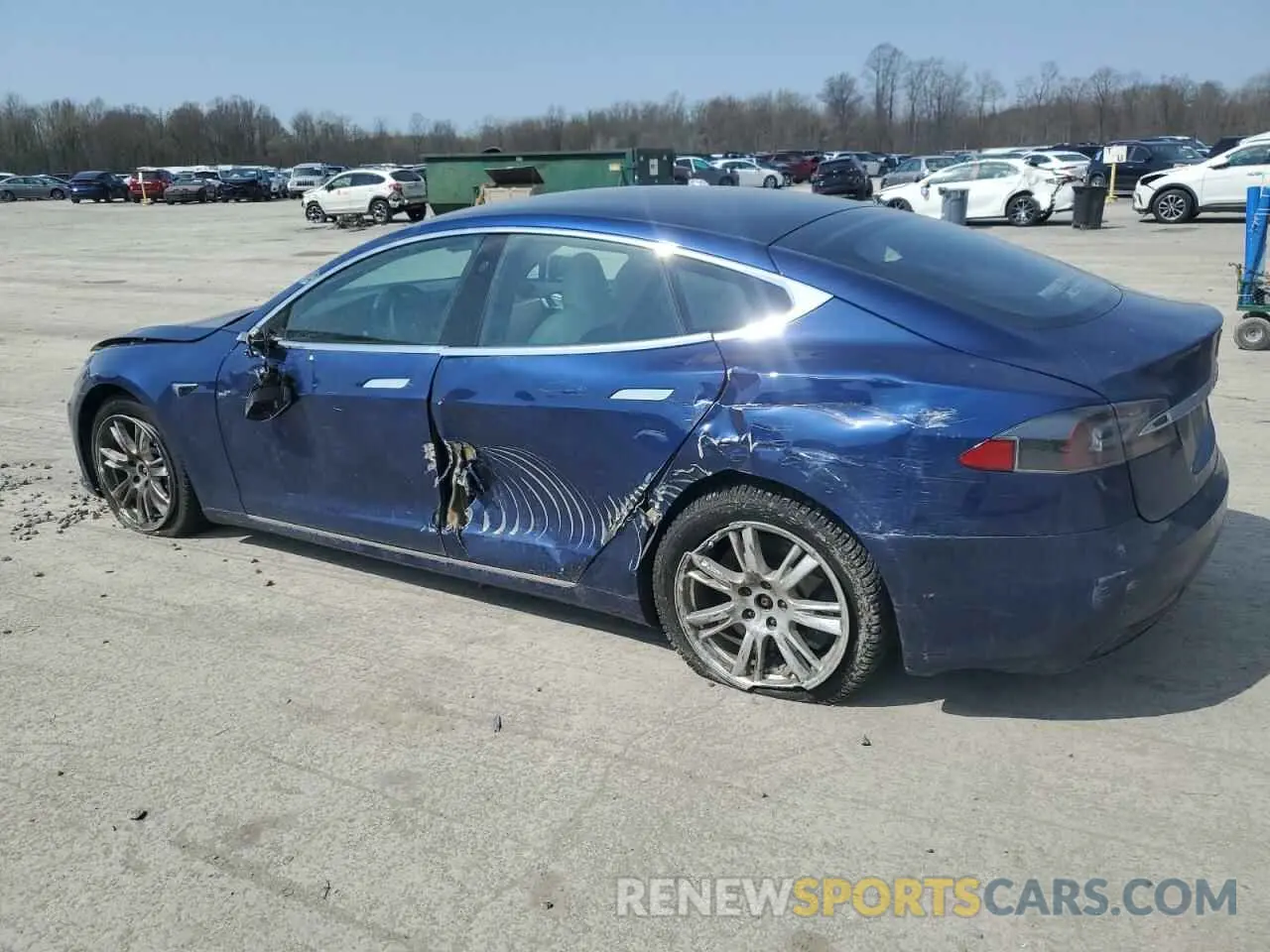 2 fotografías del automóvil dañado 5YJSA1E26MF426210 TESLA MODEL S 2021
