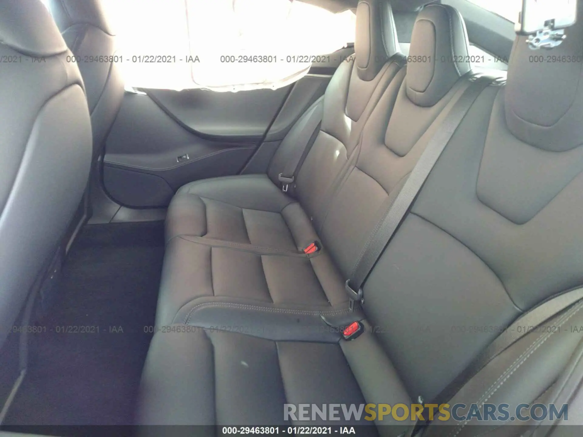 8 fotografías del automóvil dañado 5YJSA1E26MF427079 TESLA MODEL S 2021