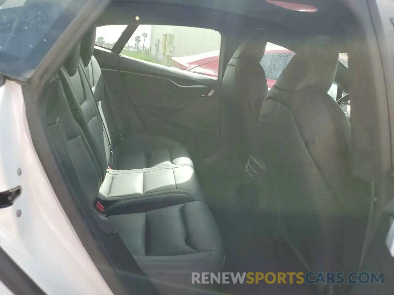 10 fotografías del automóvil dañado 5YJSA1E27MF424174 TESLA MODEL S 2021