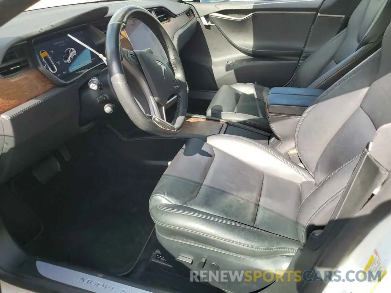 7 fotografías del automóvil dañado 5YJSA1E27MF424174 TESLA MODEL S 2021