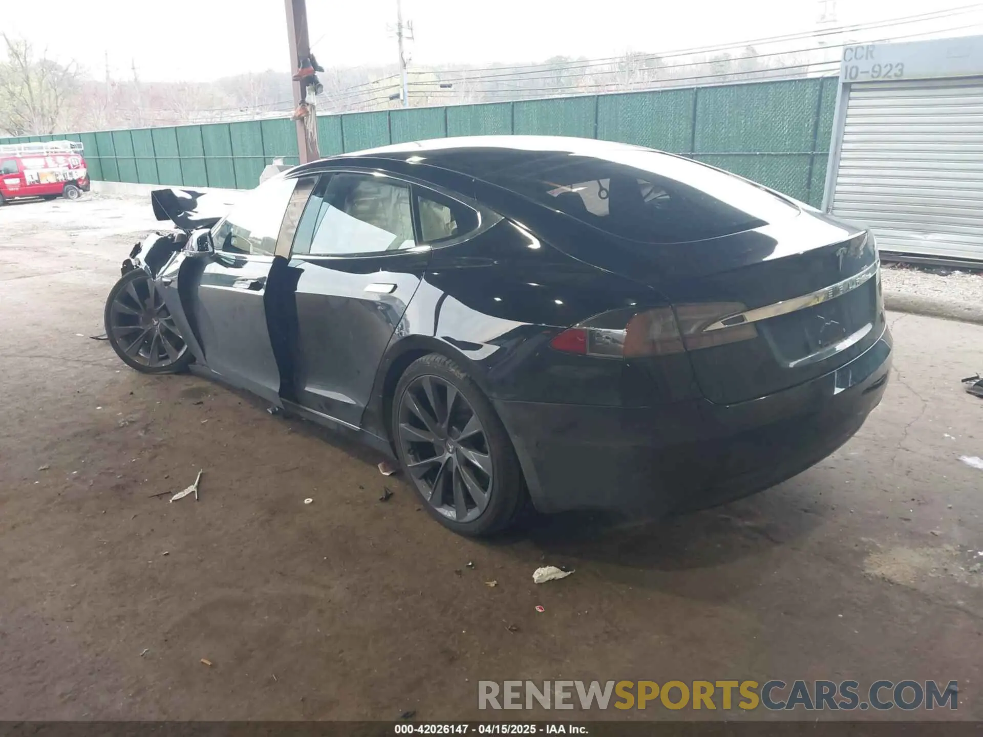 3 fotografías del automóvil dañado 5YJSA1E28MF425446 TESLA MODEL S 2021