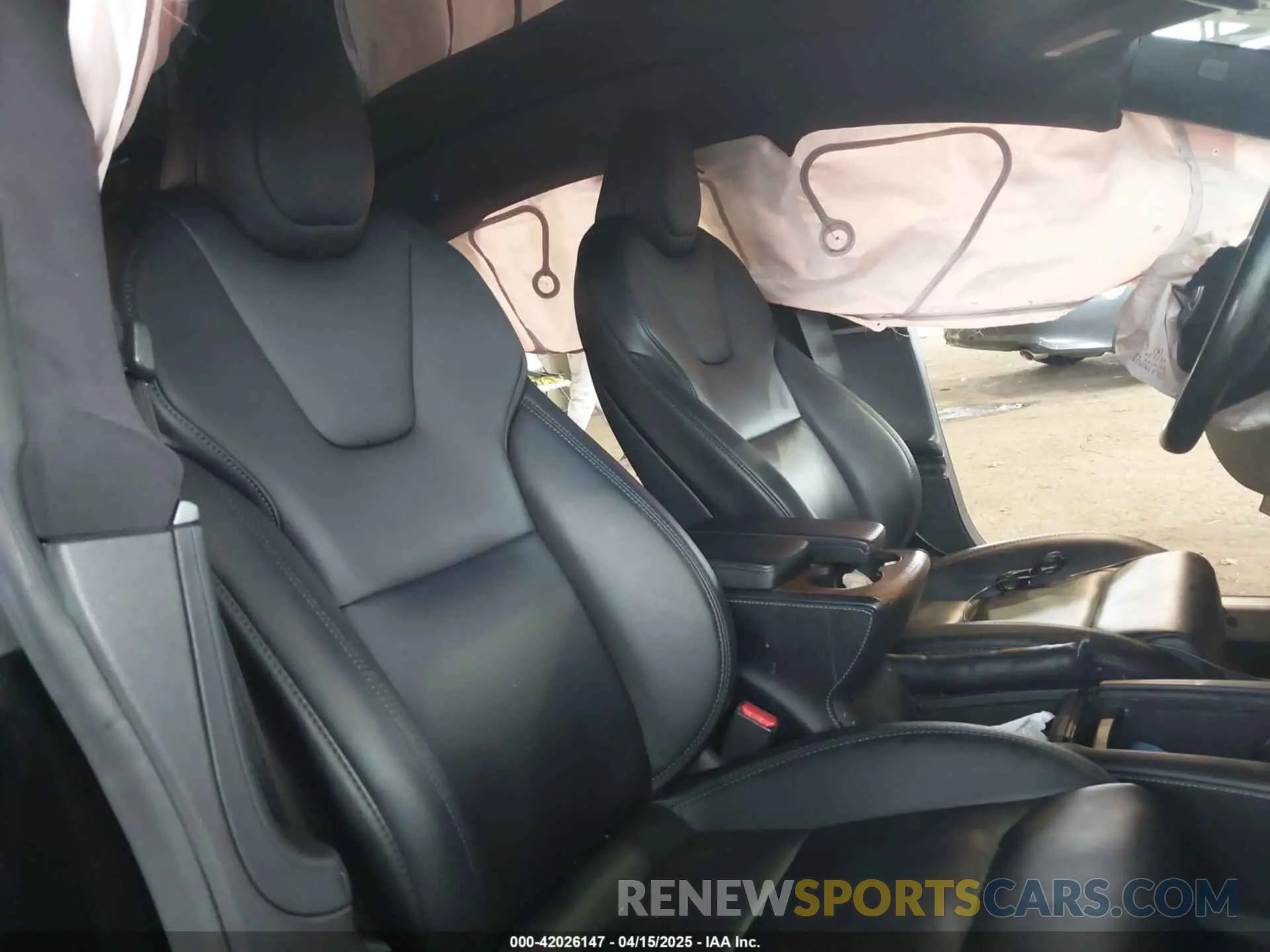 5 fotografías del automóvil dañado 5YJSA1E28MF425446 TESLA MODEL S 2021