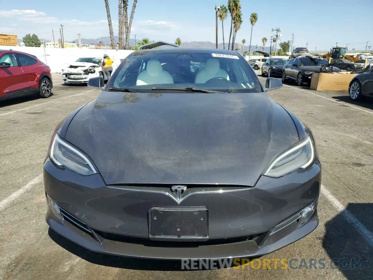 5 fotografías del automóvil dañado 5YJSA1E28MF425611 TESLA MODEL S 2021