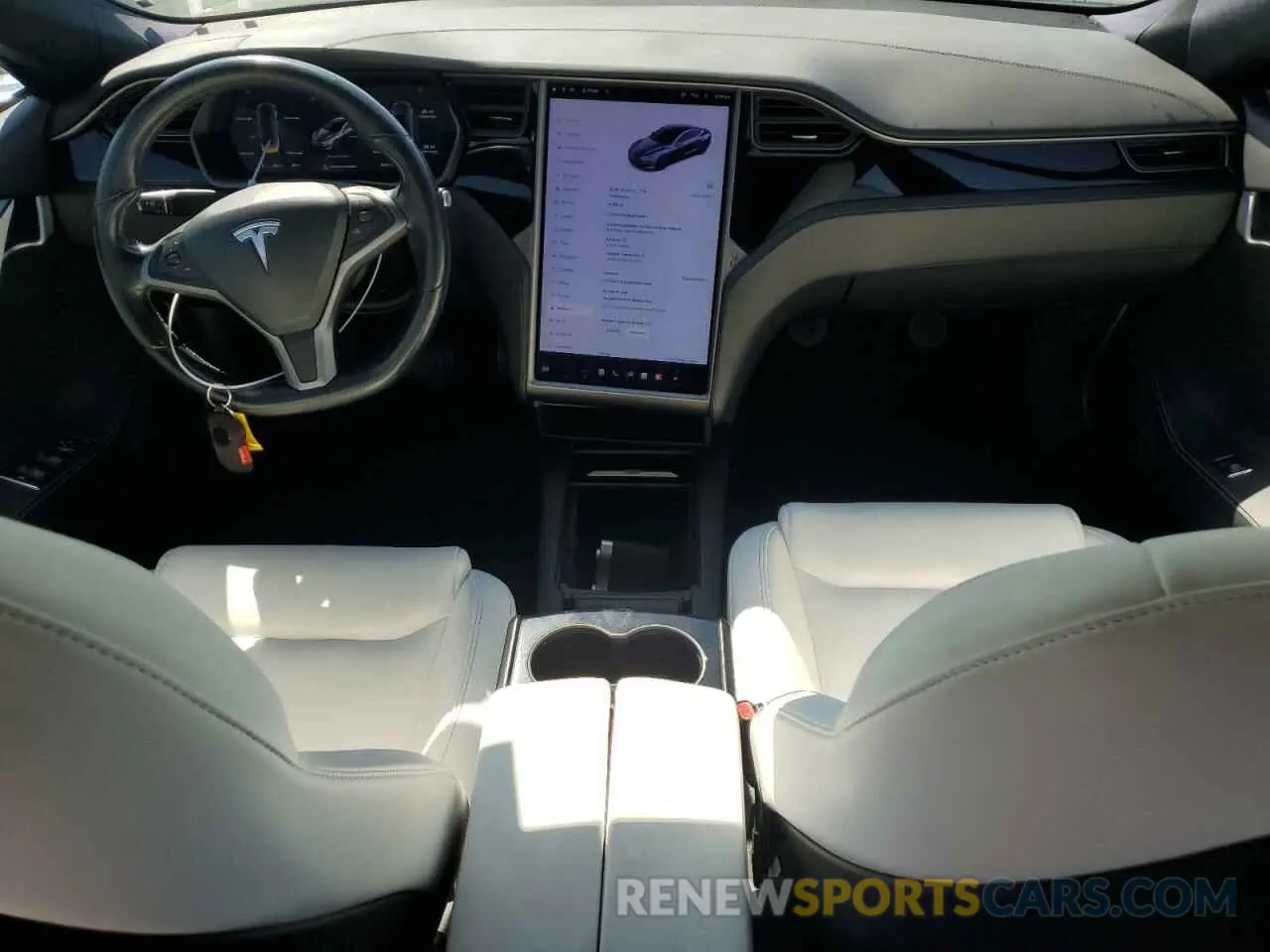 8 fotografías del automóvil dañado 5YJSA1E28MF425611 TESLA MODEL S 2021
