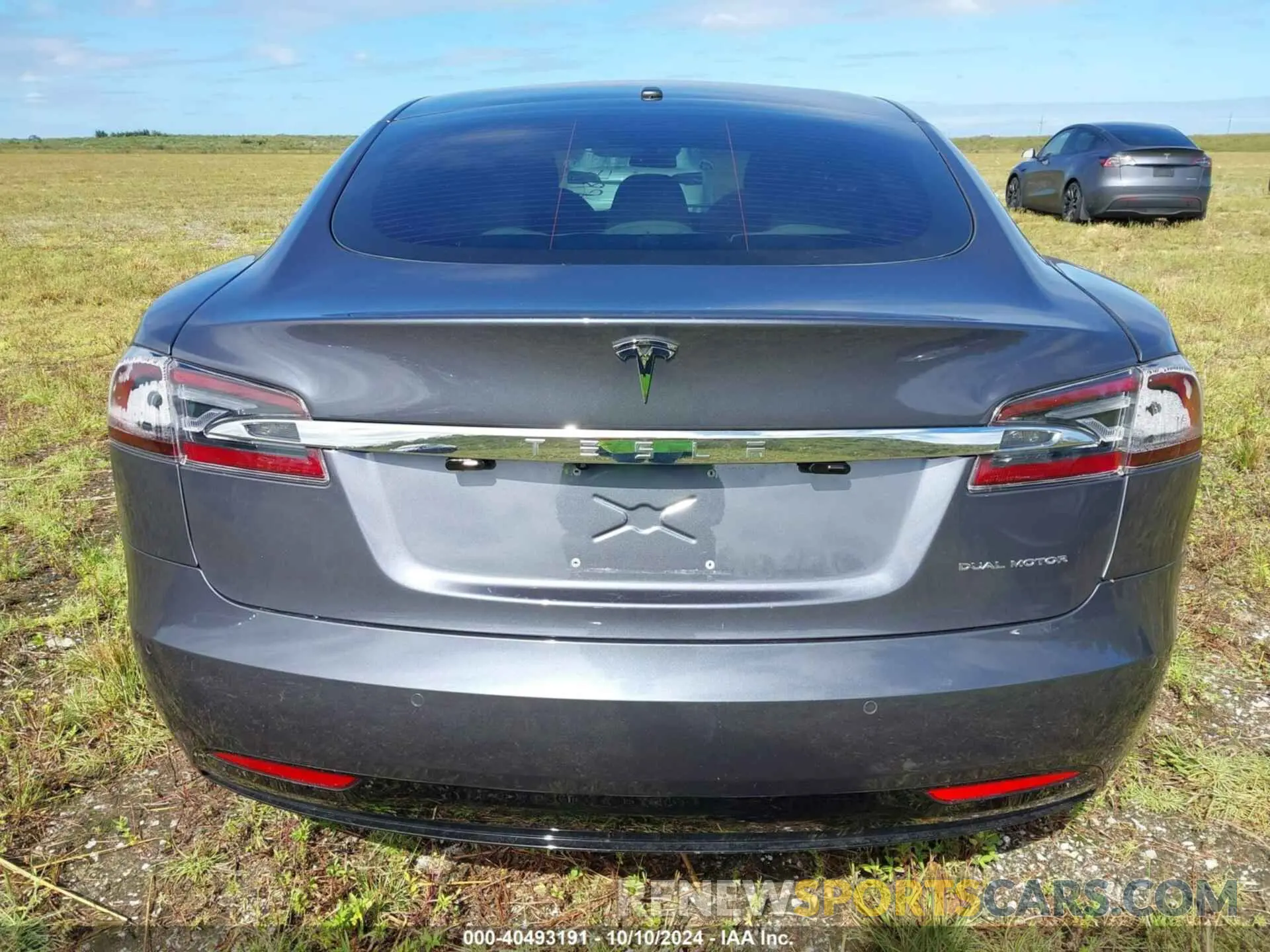 15 fotografías del automóvil dañado 5YJSA1E2XMF419180 TESLA MODEL S 2021