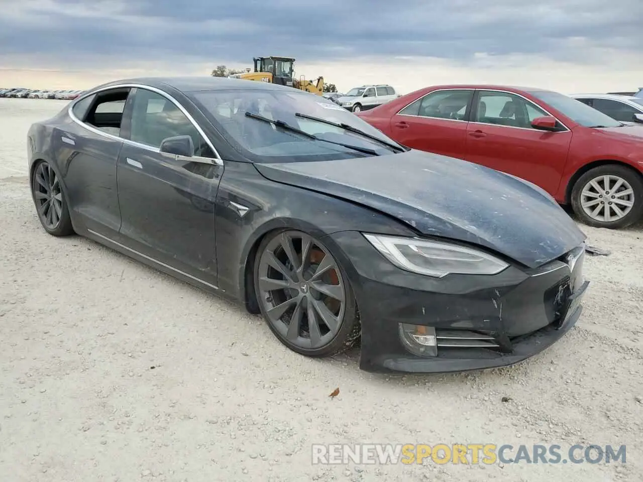 4 fotografías del automóvil dañado 5YJSA1E2XMF425142 TESLA MODEL S 2021
