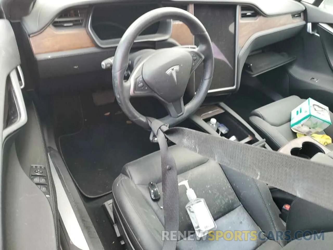 8 fotografías del automóvil dañado 5YJSA1E2XMF425142 TESLA MODEL S 2021