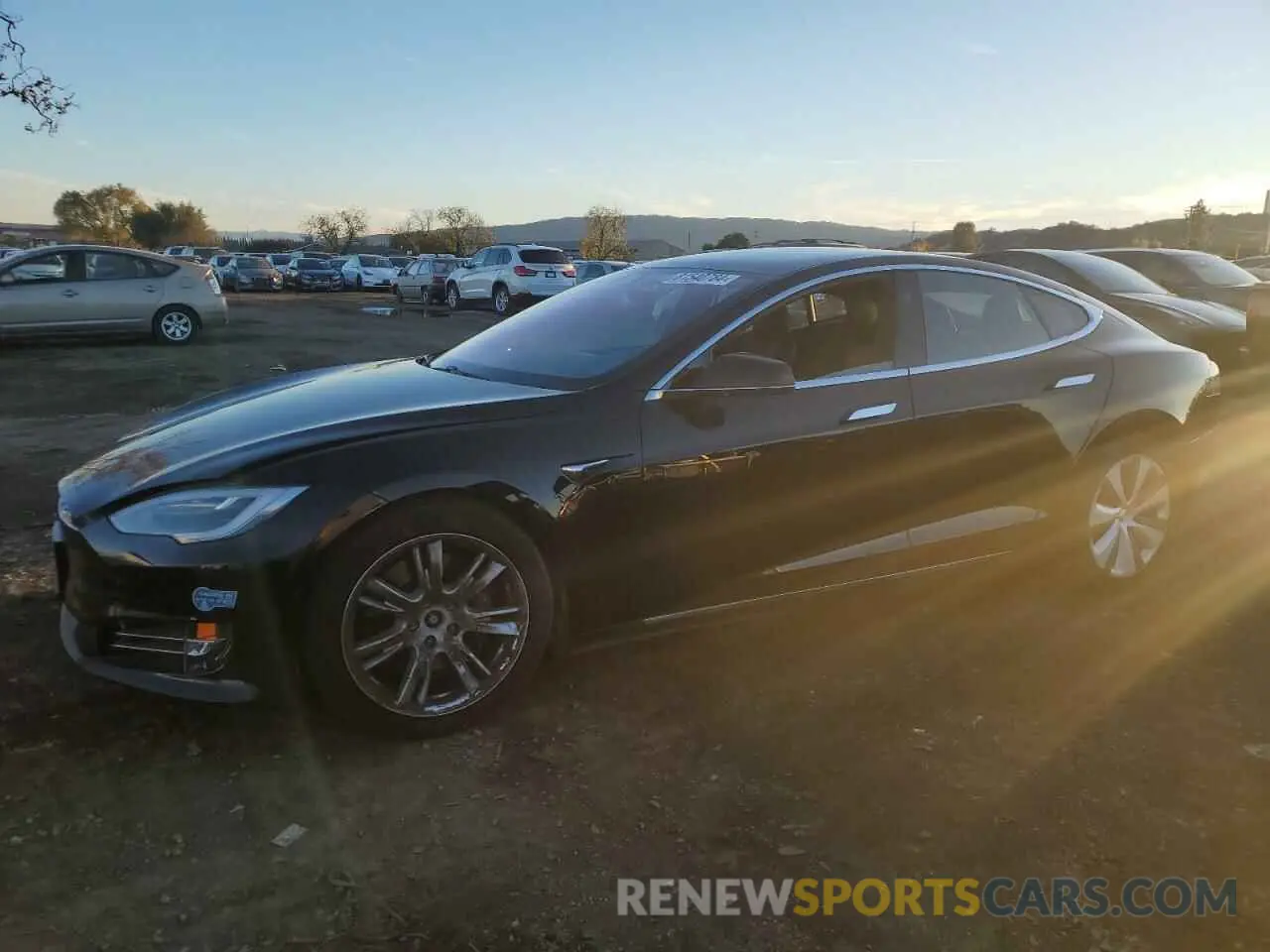 1 fotografías del automóvil dañado 5YJSA1E2XMF425237 TESLA MODEL S 2021