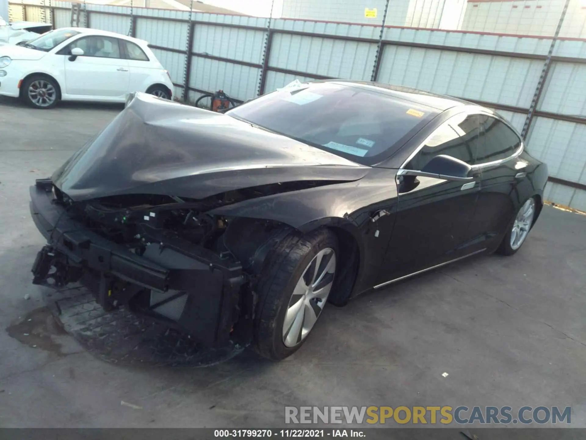 2 fotografías del automóvil dañado 5YJSA1E4XMF426891 TESLA MODEL S 2021