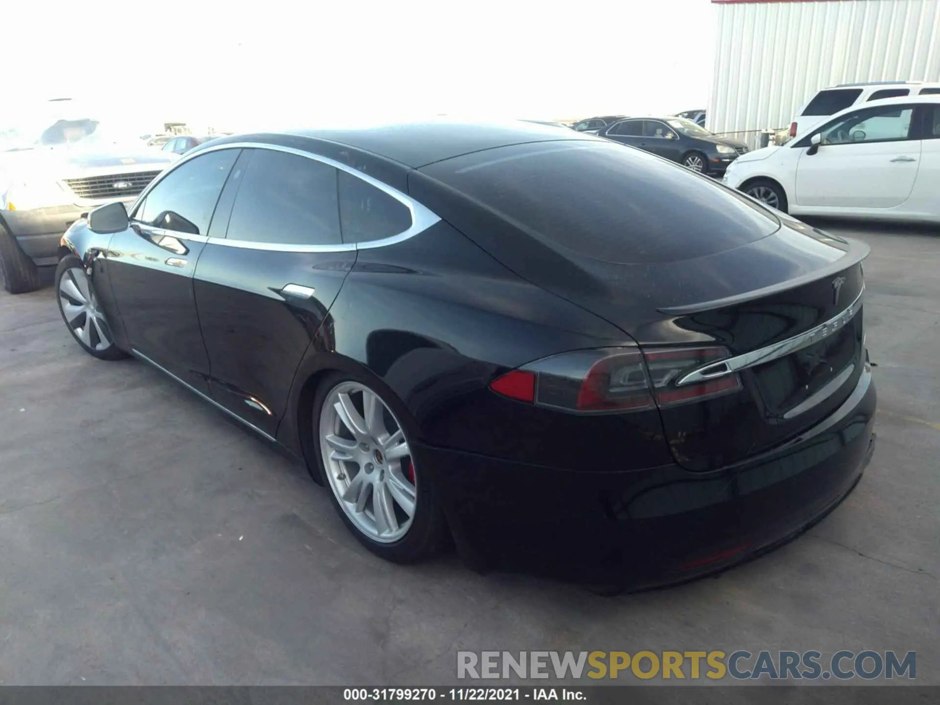 3 fotografías del automóvil dañado 5YJSA1E4XMF426891 TESLA MODEL S 2021