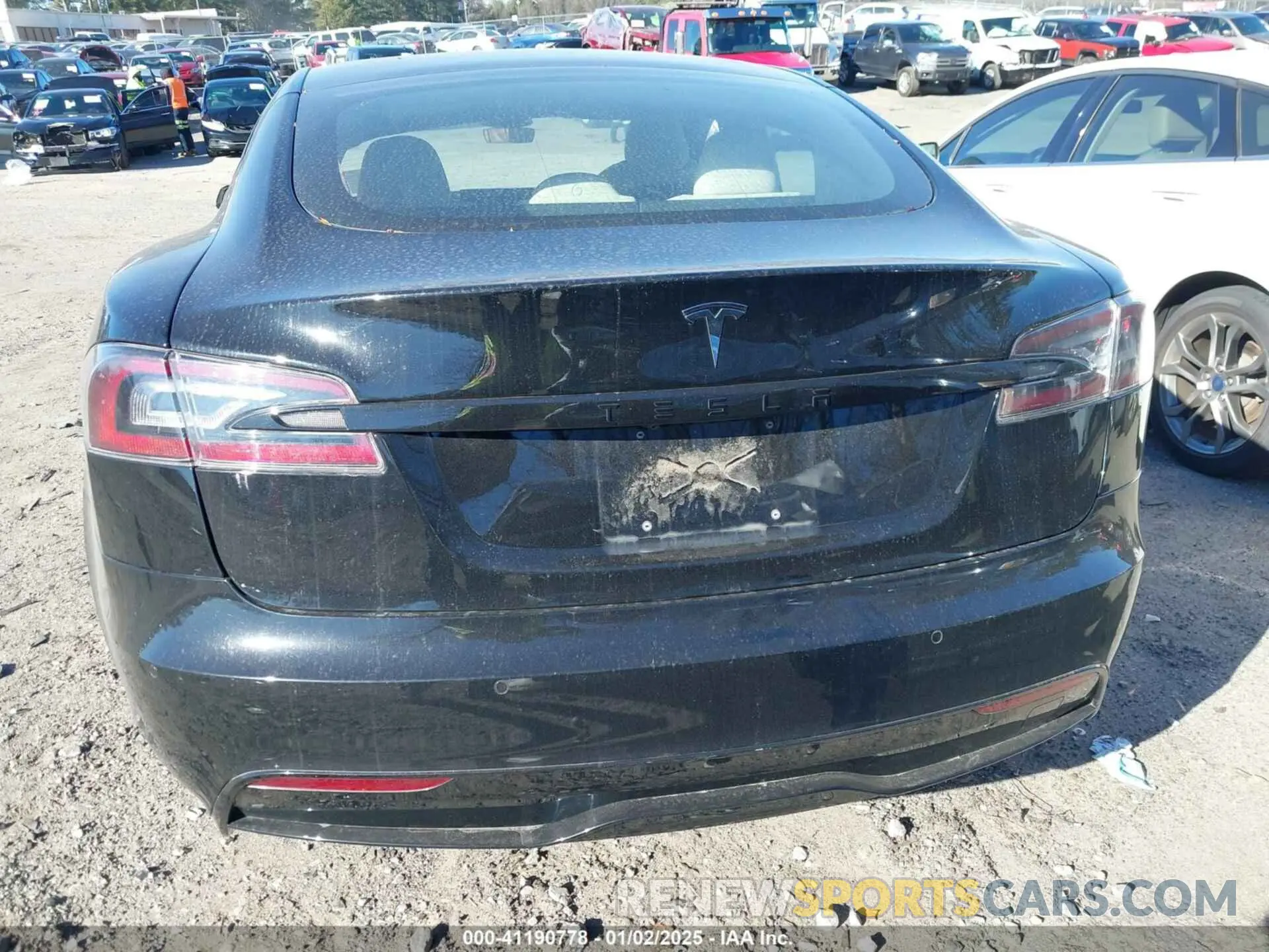 17 fotografías del automóvil dañado 5YJSA1E50MF438864 TESLA MODEL S 2021