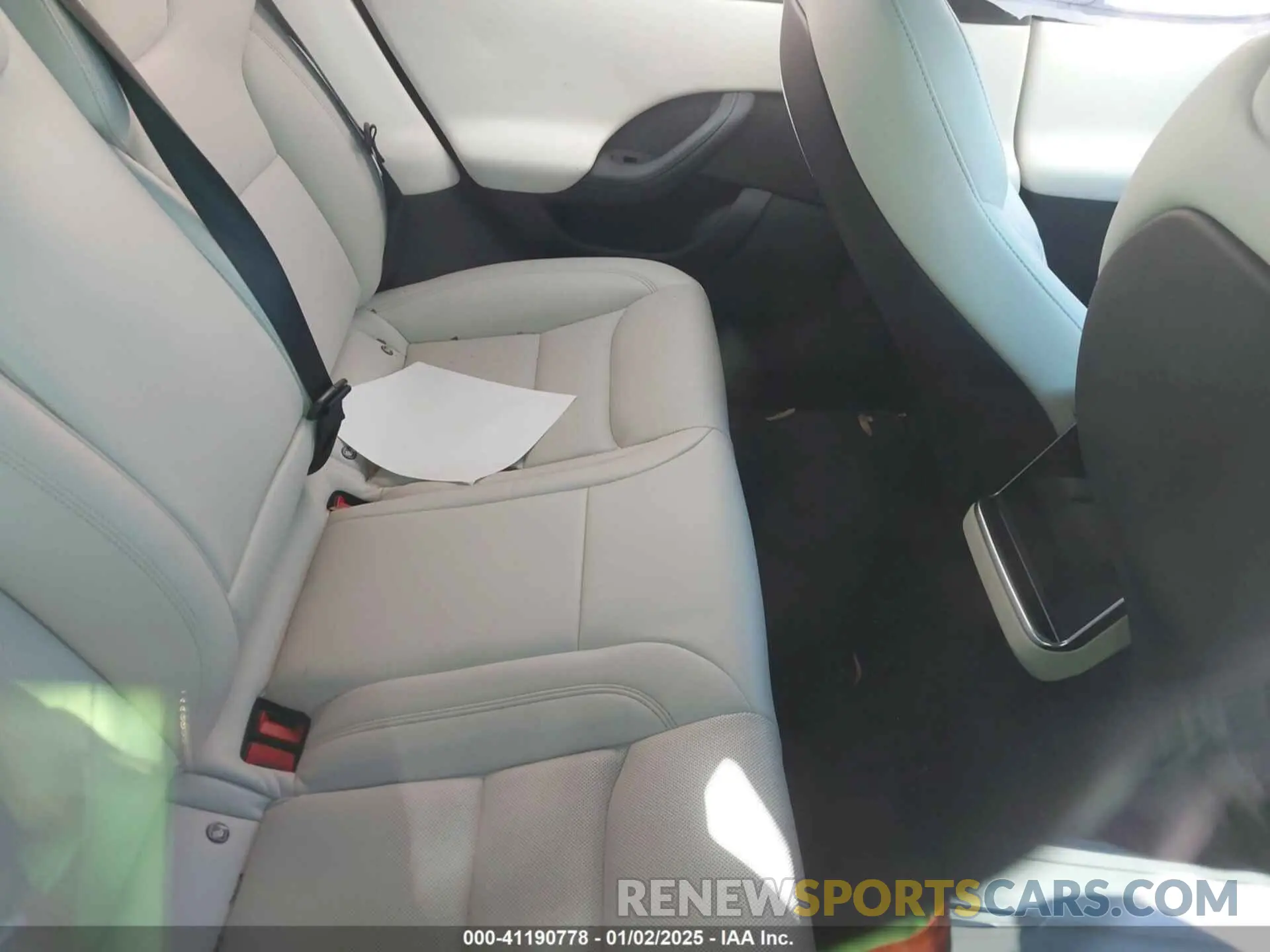8 fotografías del automóvil dañado 5YJSA1E50MF438864 TESLA MODEL S 2021