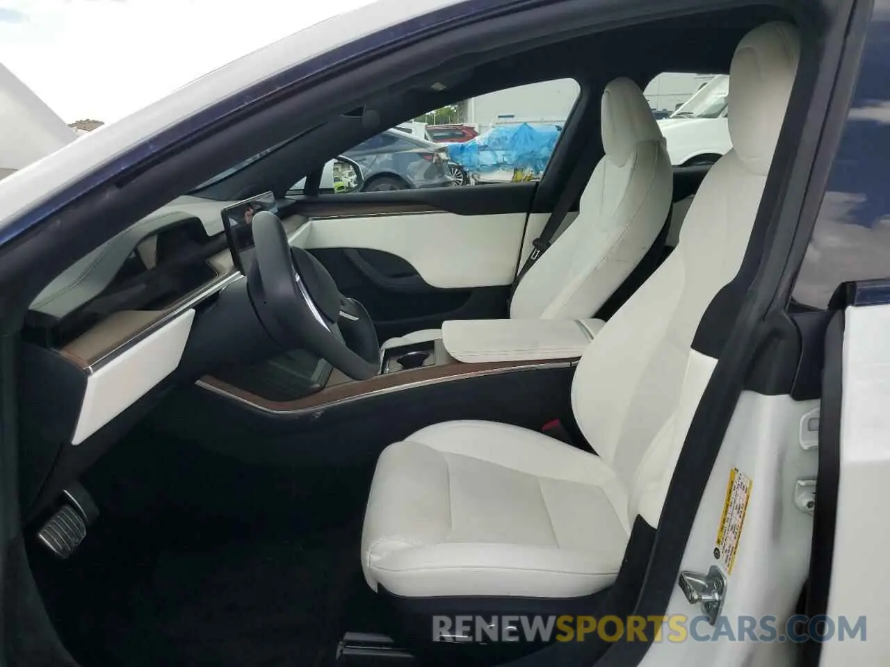 7 fotografías del automóvil dañado 5YJSA1E50MF453591 TESLA MODEL S 2021