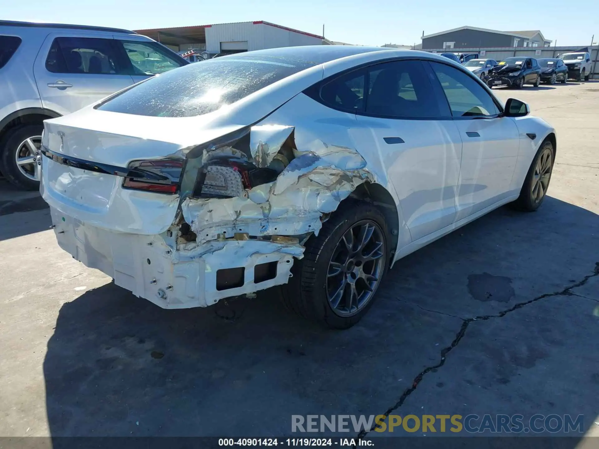 4 fotografías del automóvil dañado 5YJSA1E50MF455521 TESLA MODEL S 2021