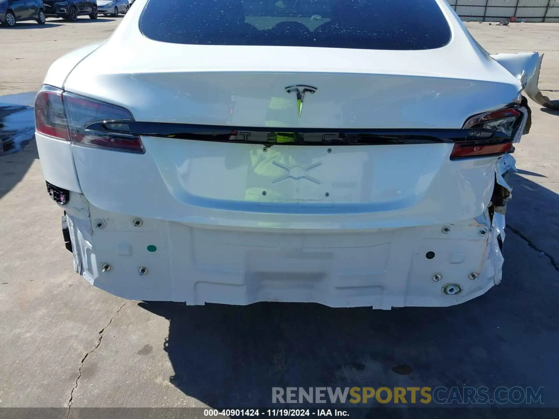 6 fotografías del automóvil dañado 5YJSA1E50MF455521 TESLA MODEL S 2021