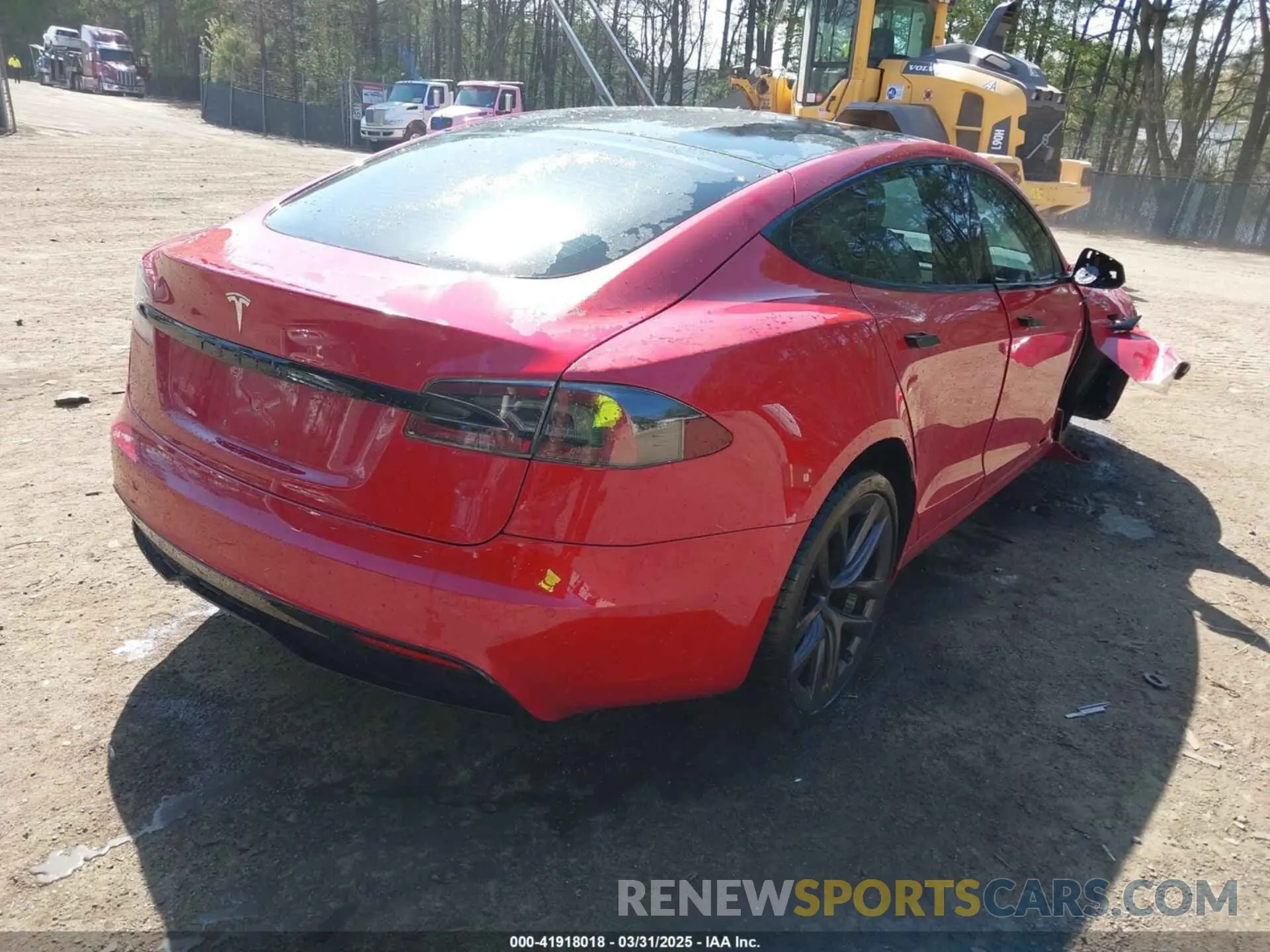 4 fotografías del automóvil dañado 5YJSA1E51MF436329 TESLA MODEL S 2021