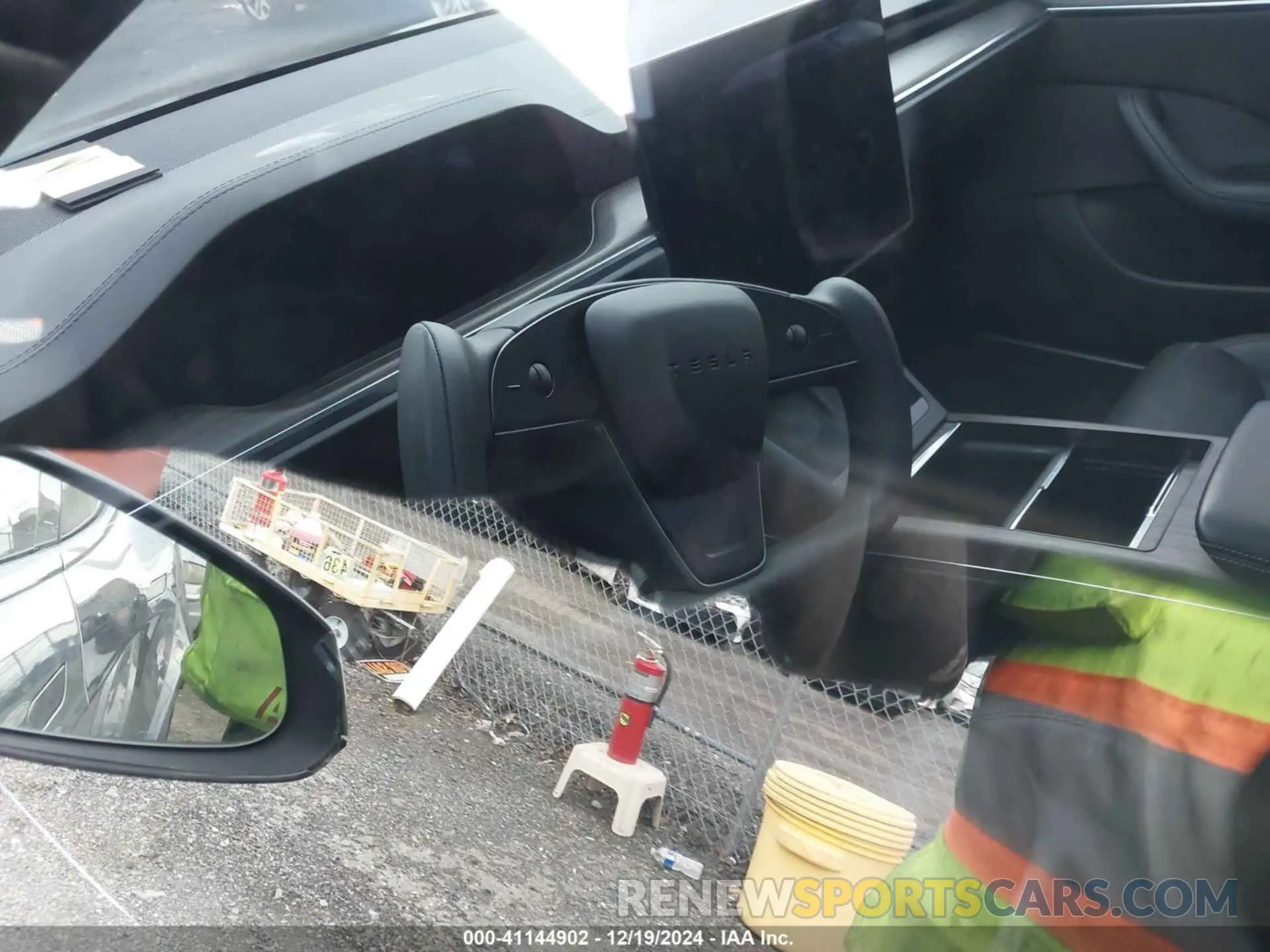 15 fotografías del automóvil dañado 5YJSA1E51MF440929 TESLA MODEL S 2021