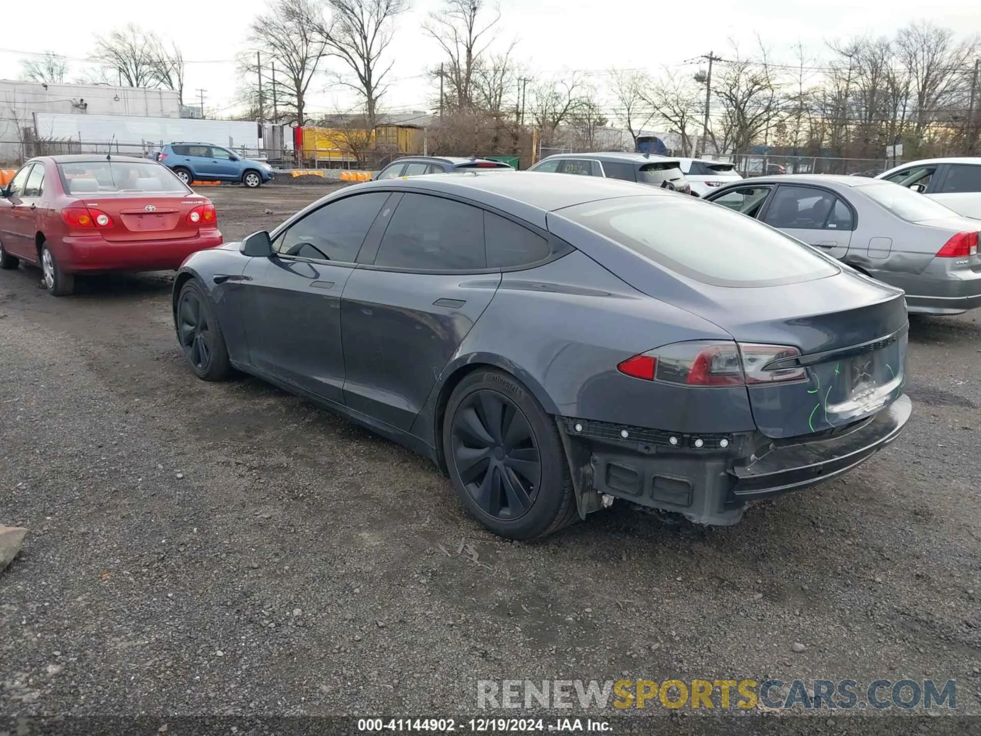 3 fotografías del automóvil dañado 5YJSA1E51MF440929 TESLA MODEL S 2021
