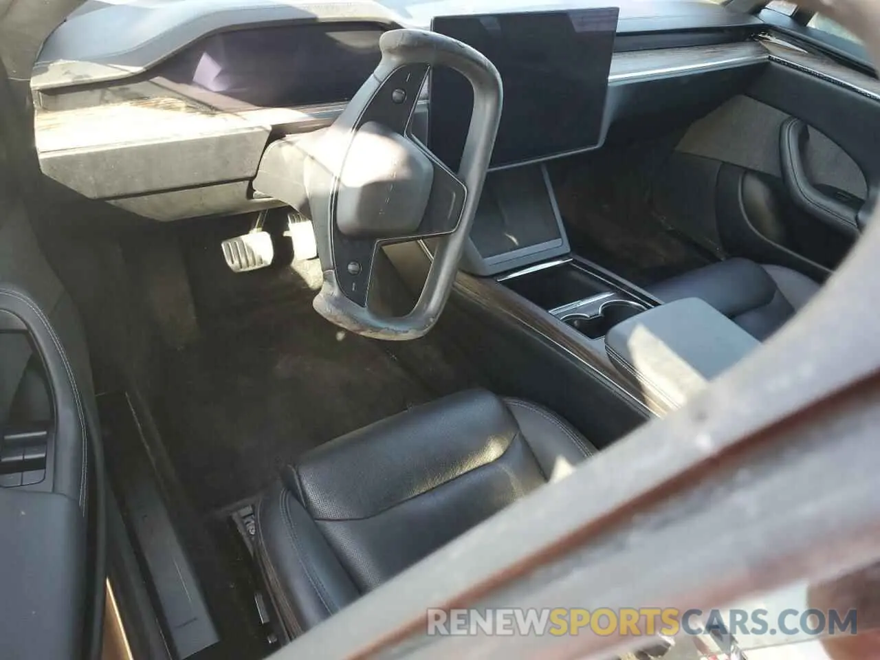 8 fotografías del automóvil dañado 5YJSA1E52MF430586 TESLA MODEL S 2021