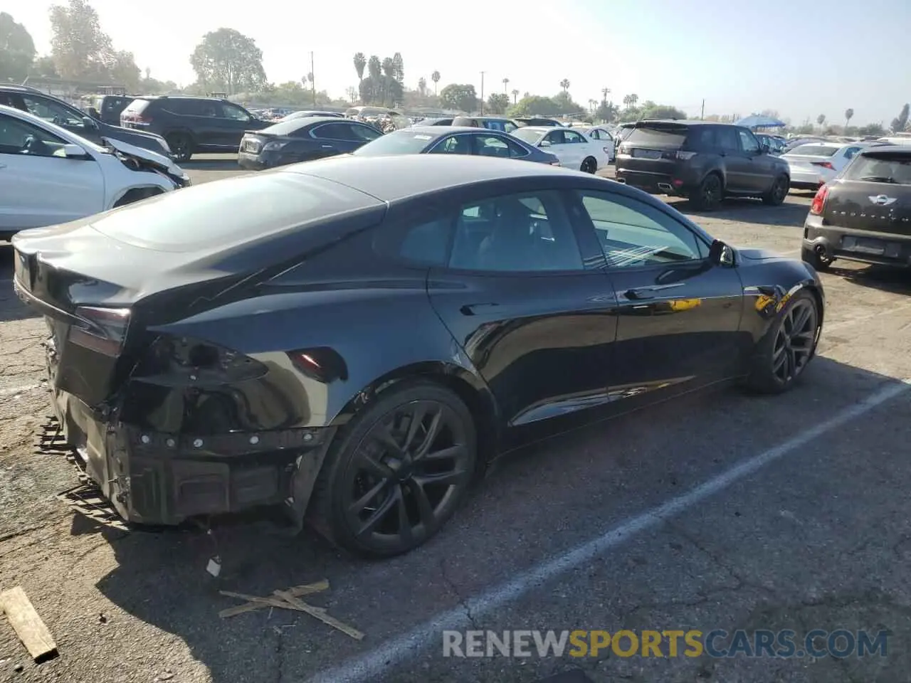 3 fotografías del automóvil dañado 5YJSA1E52MF443578 TESLA MODEL S 2021