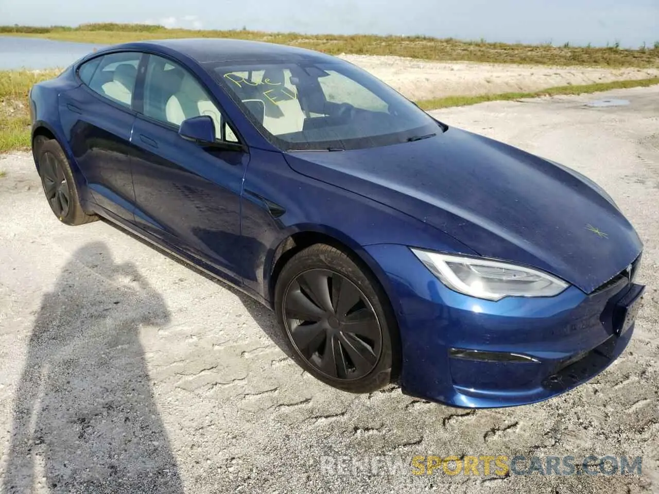 9 fotografías del automóvil dañado 5YJSA1E52MF454788 TESLA MODEL S 2021
