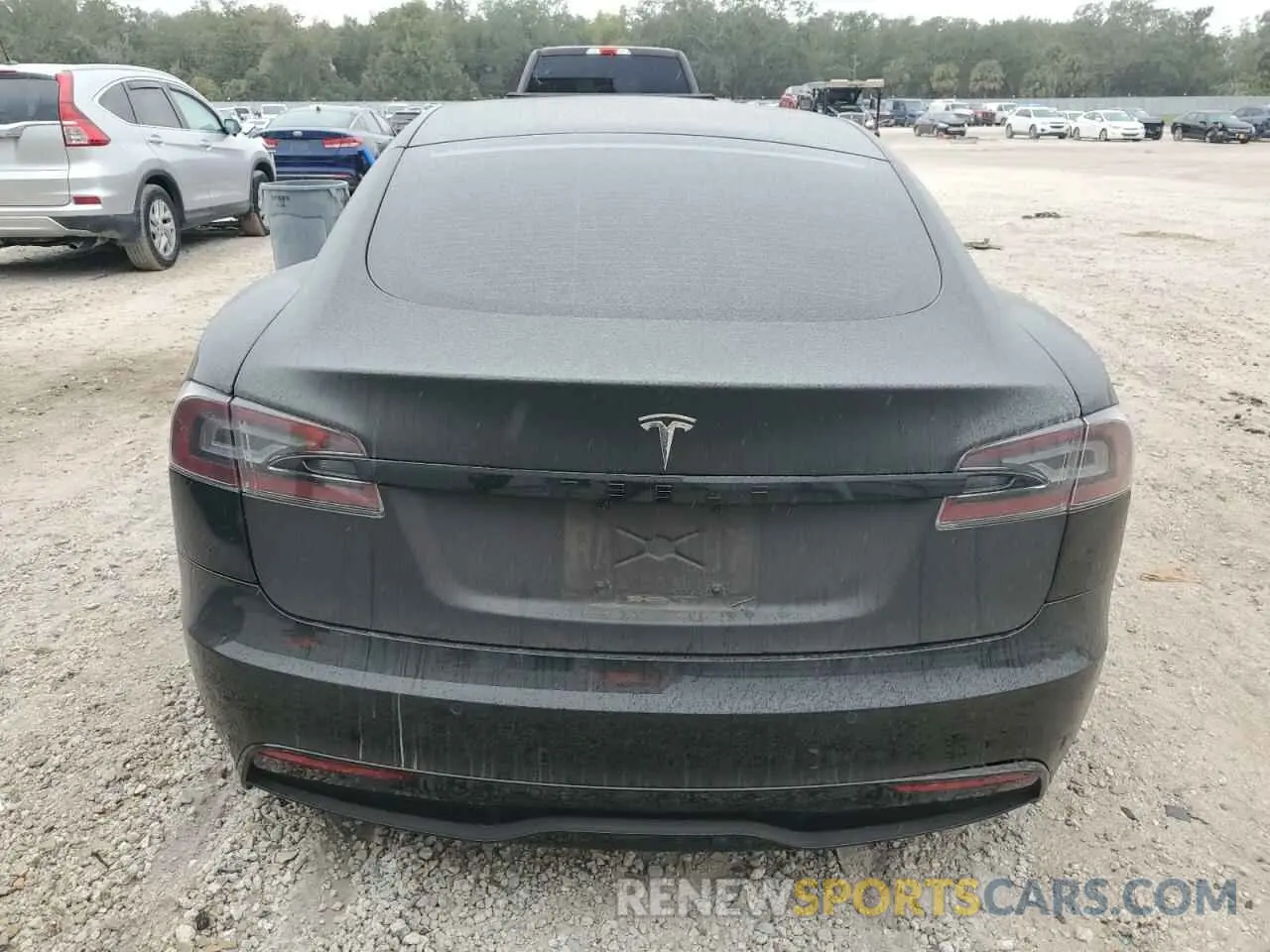 6 fotografías del automóvil dañado 5YJSA1E53MF429348 TESLA MODEL S 2021