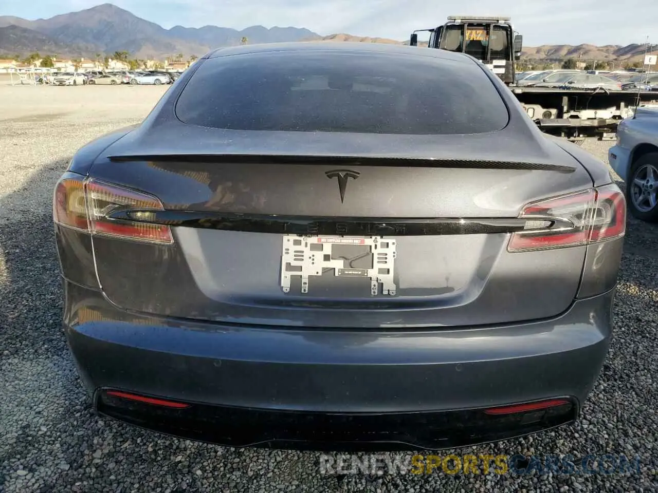 6 fotografías del automóvil dañado 5YJSA1E55MF435863 TESLA MODEL S 2021