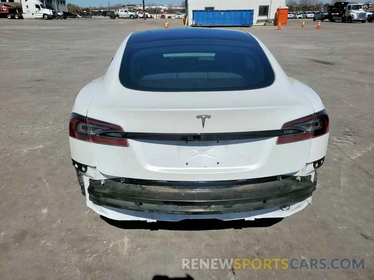 6 fotografías del automóvil dañado 5YJSA1E55MF441047 TESLA MODEL S 2021