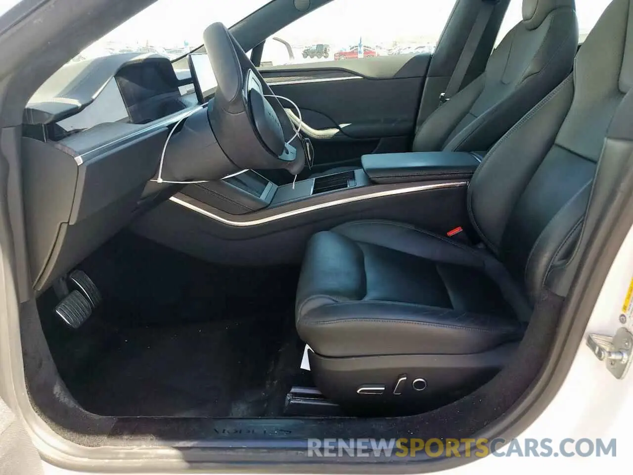 7 fotografías del automóvil dañado 5YJSA1E55MF441047 TESLA MODEL S 2021