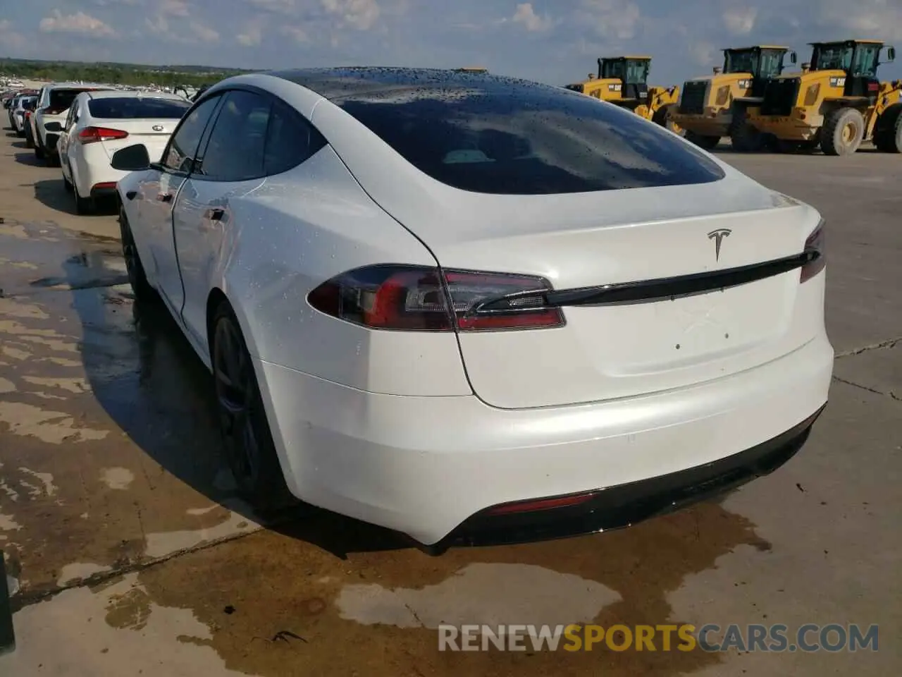 3 fotografías del automóvil dañado 5YJSA1E56MF429313 TESLA MODEL S 2021