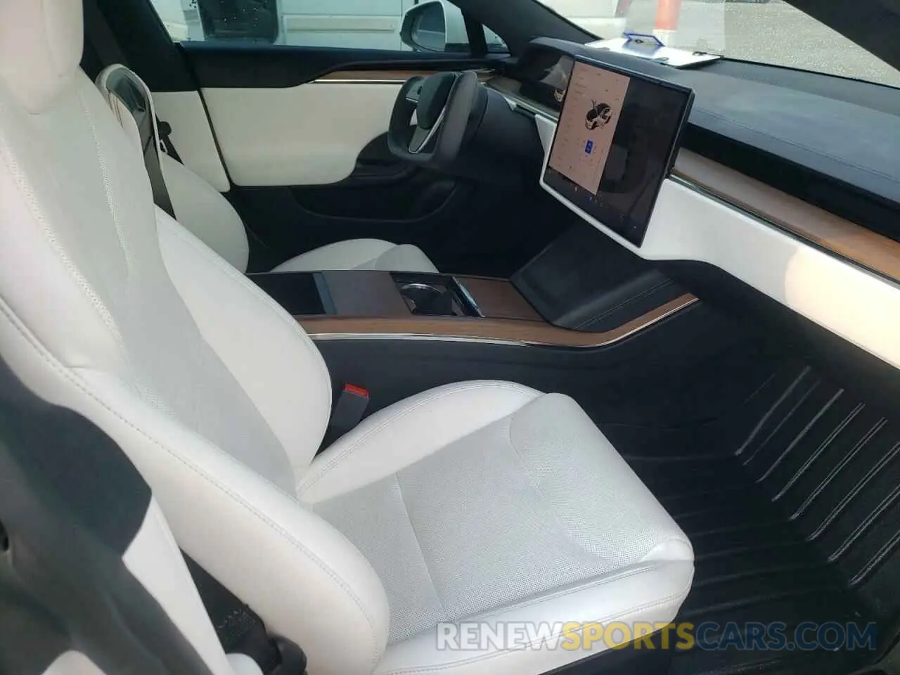 5 fotografías del automóvil dañado 5YJSA1E56MF429313 TESLA MODEL S 2021