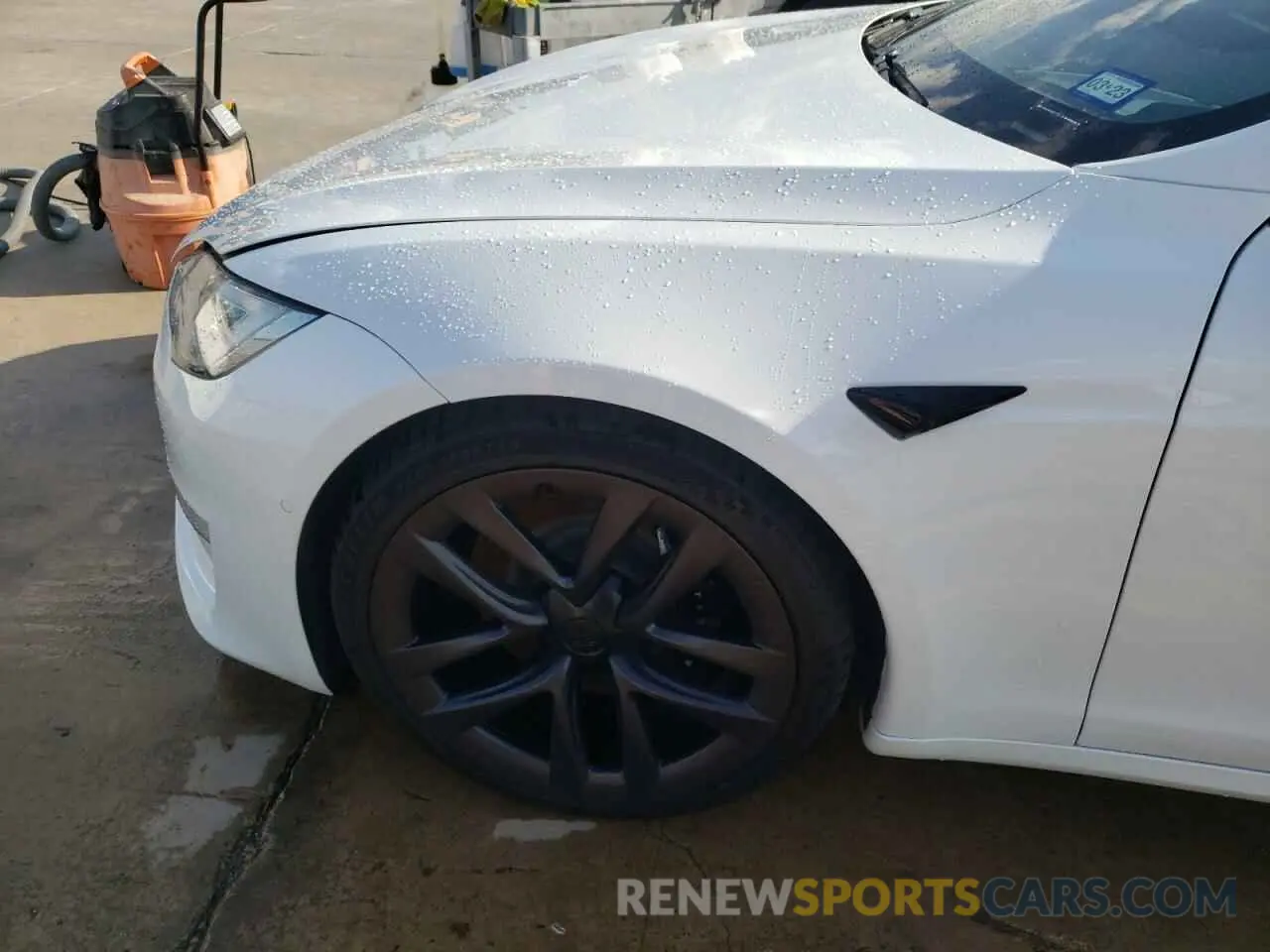 9 fotografías del automóvil dañado 5YJSA1E56MF429313 TESLA MODEL S 2021