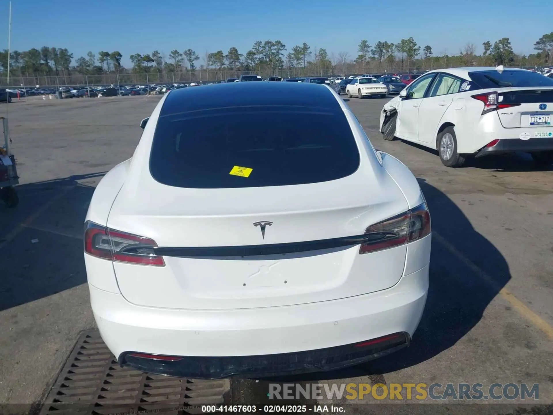 16 fotografías del automóvil dañado 5YJSA1E56MF453711 TESLA MODEL S 2021