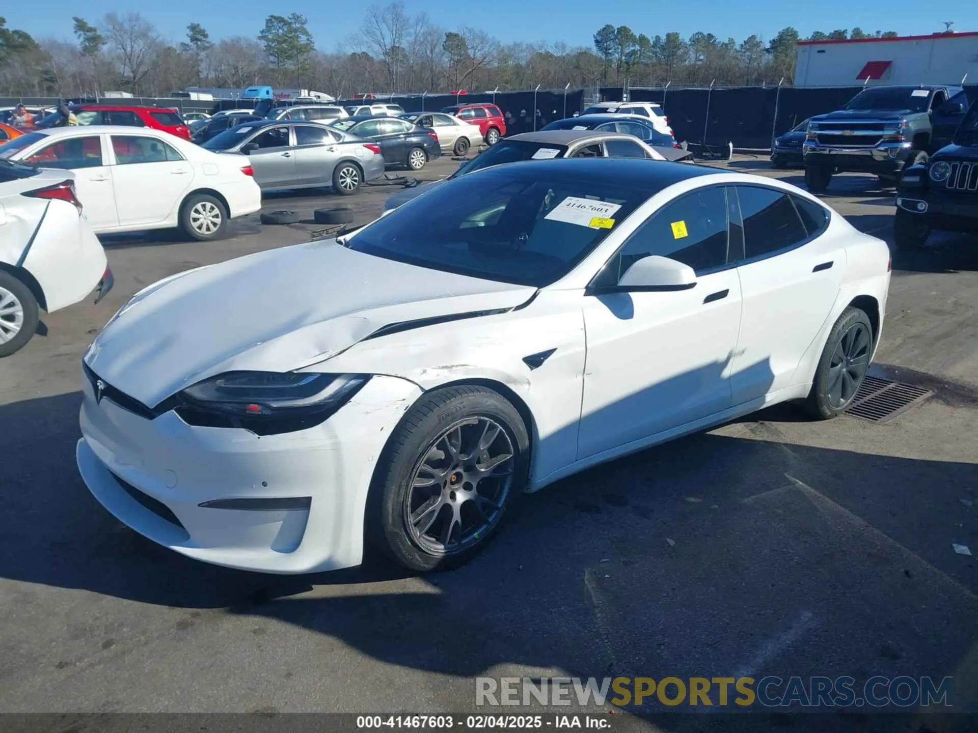 2 fotografías del automóvil dañado 5YJSA1E56MF453711 TESLA MODEL S 2021