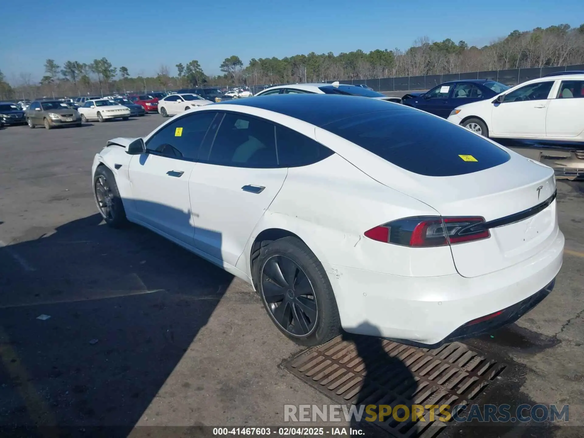 3 fotografías del automóvil dañado 5YJSA1E56MF453711 TESLA MODEL S 2021