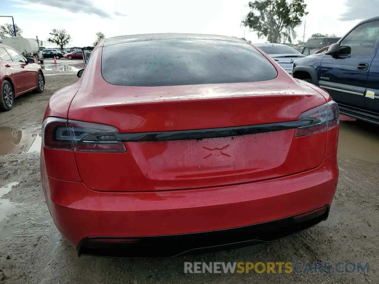6 fotografías del automóvil dañado 5YJSA1E57MF435363 TESLA MODEL S 2021