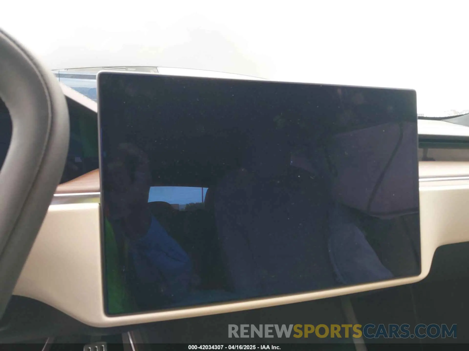 15 fotografías del automóvil dañado 5YJSA1E57MF441387 TESLA MODEL S 2021