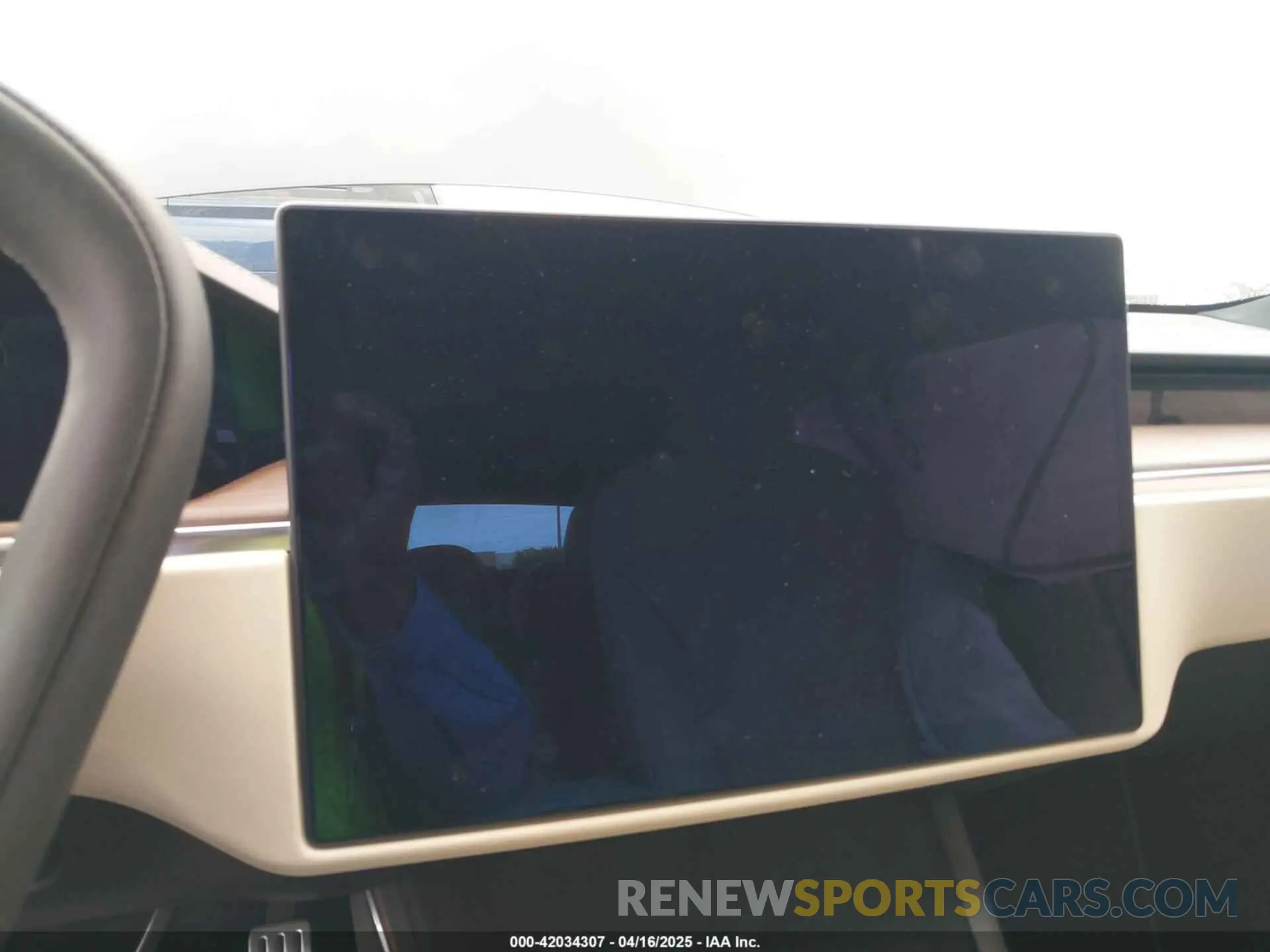 18 fotografías del automóvil dañado 5YJSA1E57MF441387 TESLA MODEL S 2021
