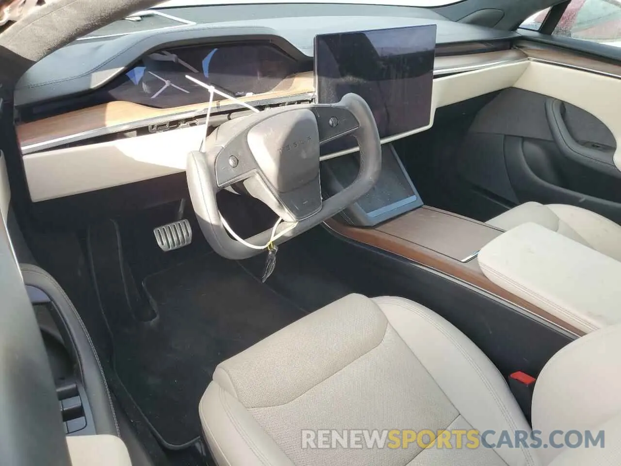 8 fotografías del automóvil dañado 5YJSA1E57MF448808 TESLA MODEL S 2021