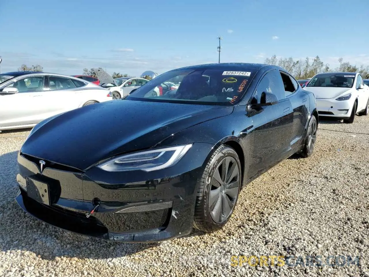 2 fotografías del automóvil dañado 5YJSA1E58MF455427 TESLA MODEL S 2021