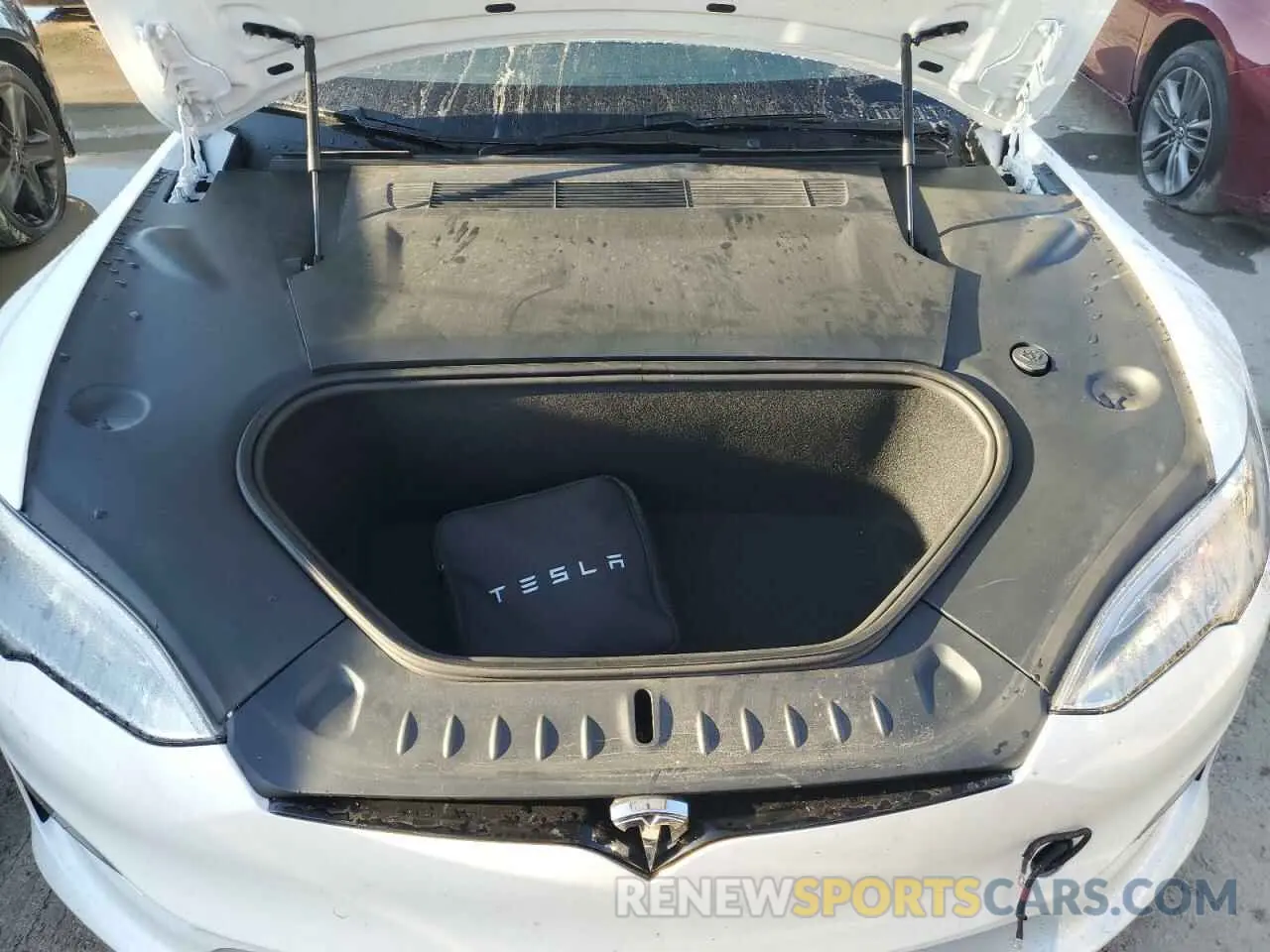 7 fotografías del automóvil dañado 5YJSA1E59MF434747 TESLA MODEL S 2021