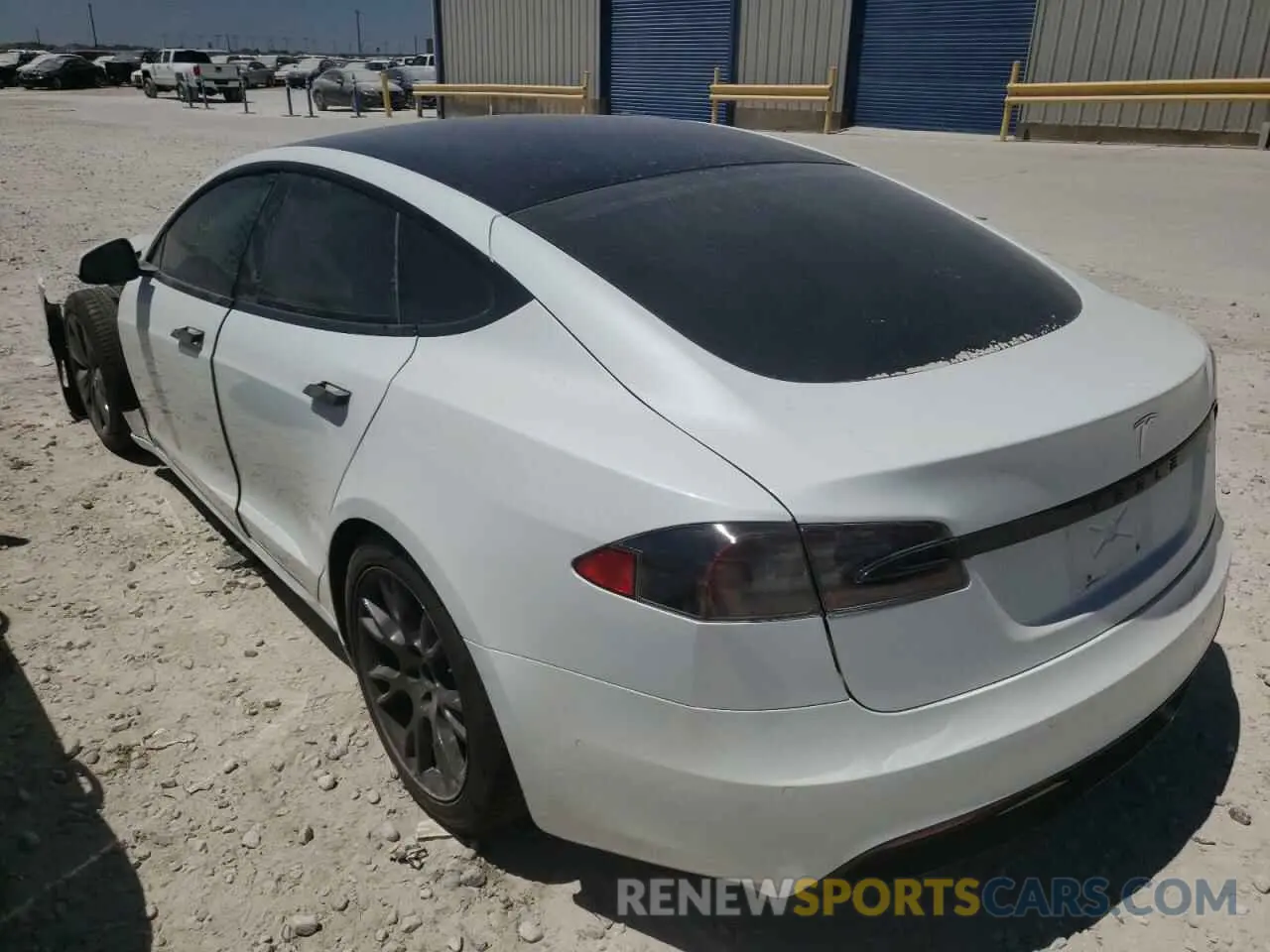 3 fotografías del automóvil dañado 5YJSA1E59MF442217 TESLA MODEL S 2021