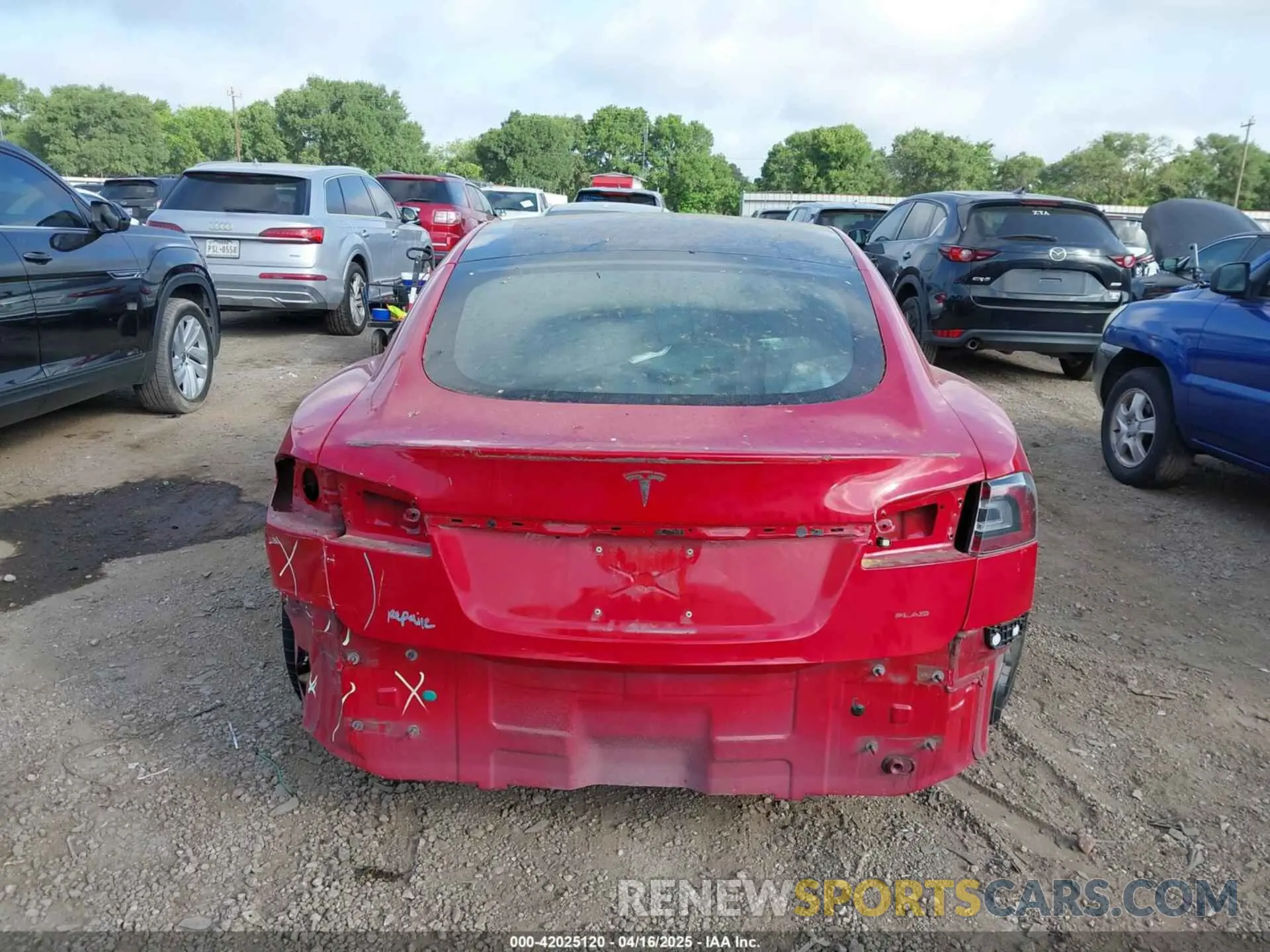 16 fotografías del automóvil dañado 5YJSA1E60MF447203 TESLA MODEL S 2021