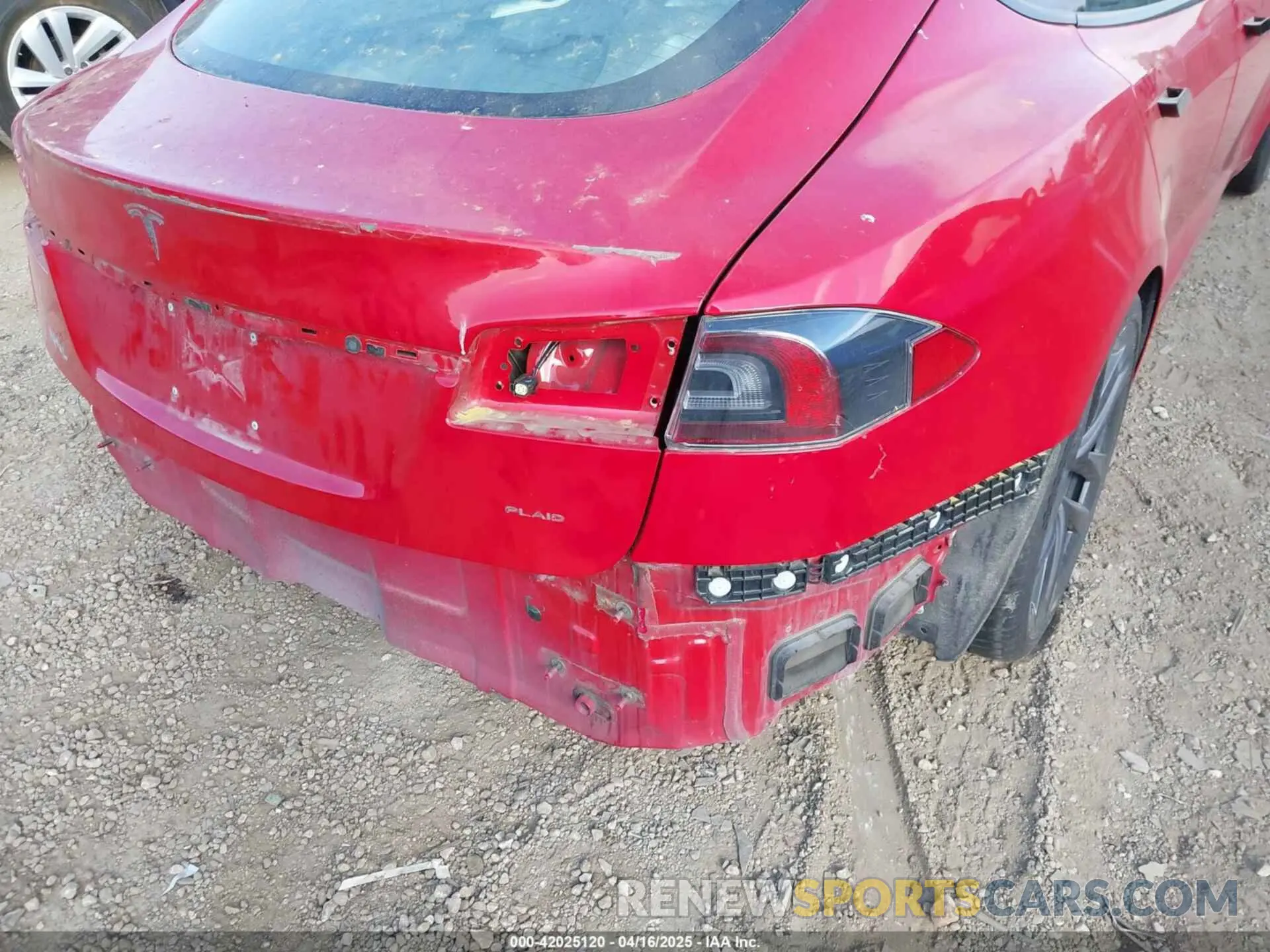 23 fotografías del automóvil dañado 5YJSA1E60MF447203 TESLA MODEL S 2021
