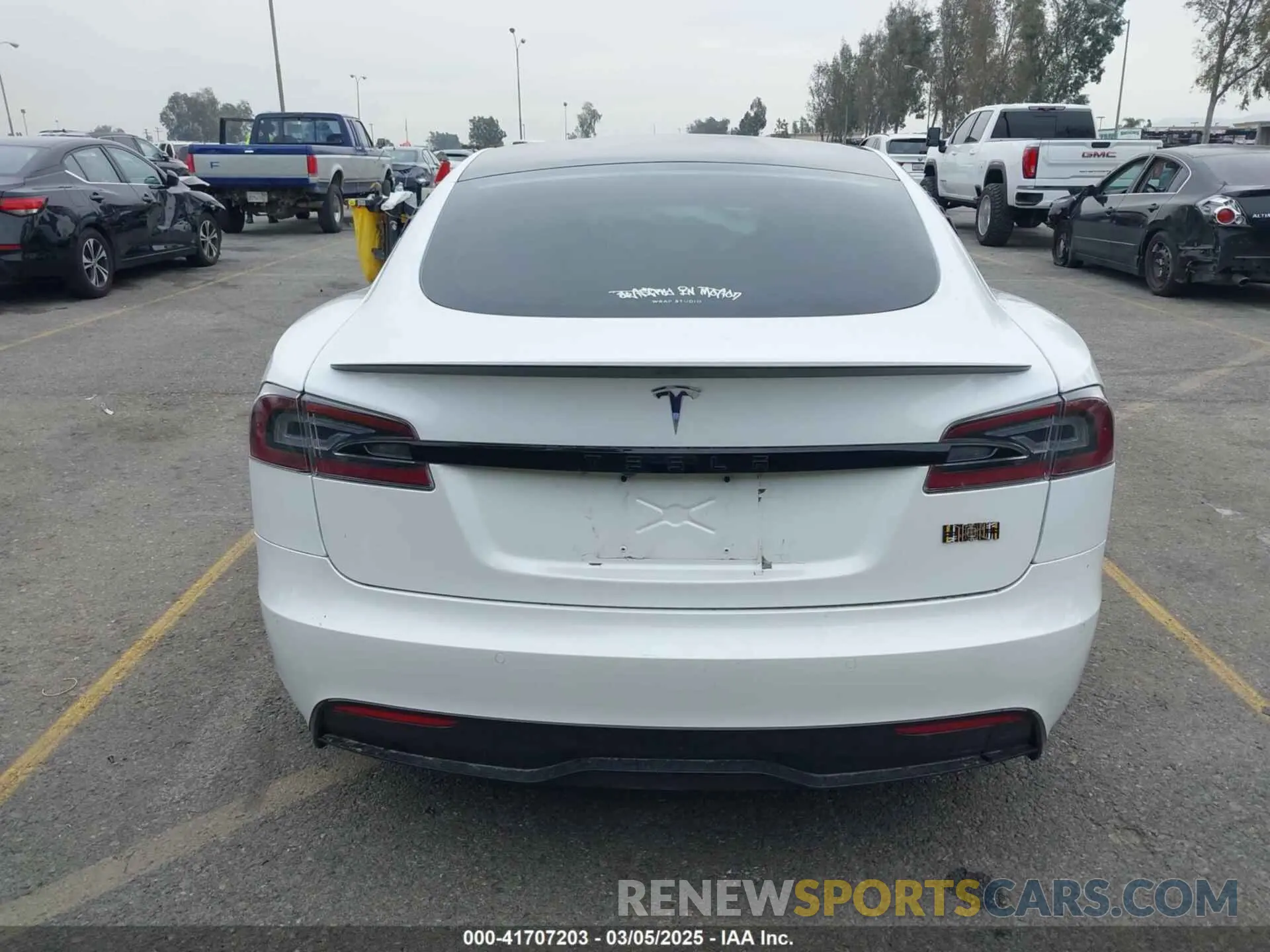 16 fotografías del automóvil dañado 5YJSA1E60MF453678 TESLA MODEL S 2021