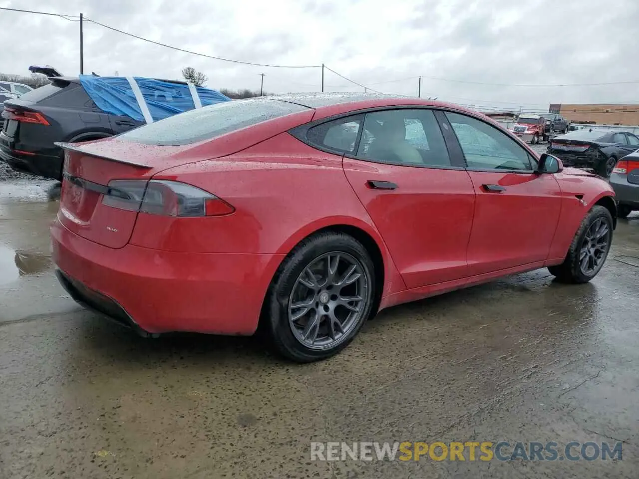 3 fotografías del automóvil dañado 5YJSA1E61MF436369 TESLA MODEL S 2021