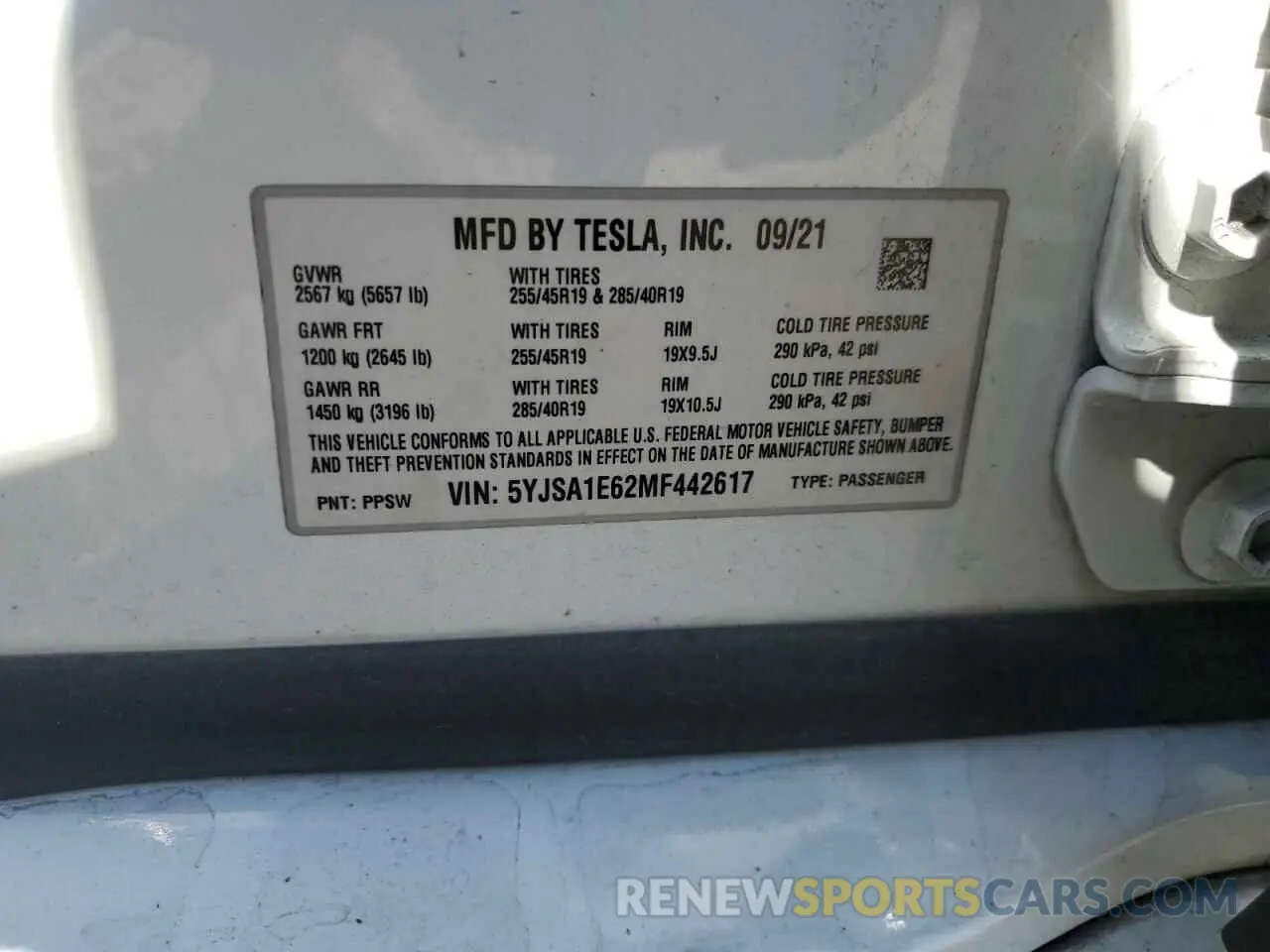 12 fotografías del automóvil dañado 5YJSA1E62MF442617 TESLA MODEL S 2021